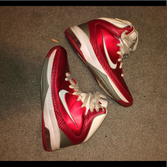 Nike Shoes - INDOOR WORN ONLY Nike basketball high tops
